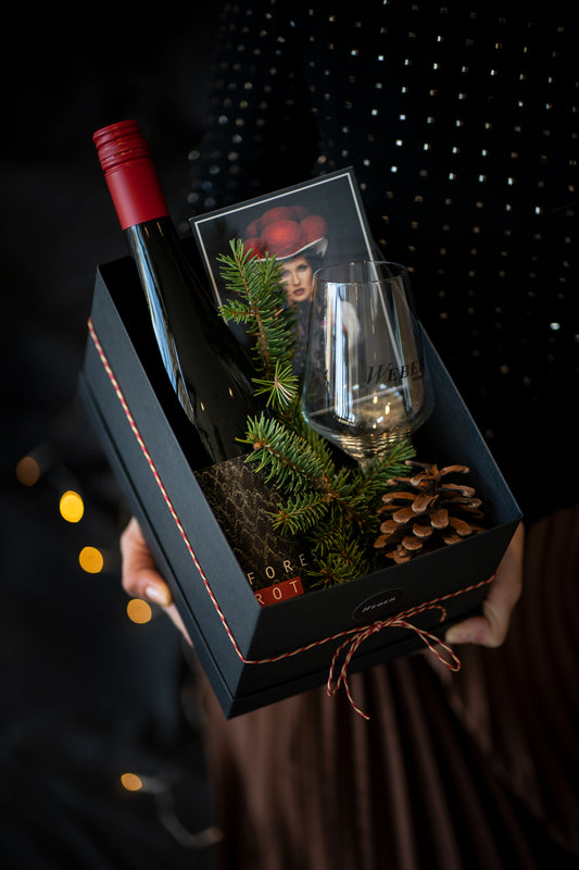 KLEINE BLACK FOREST BOX