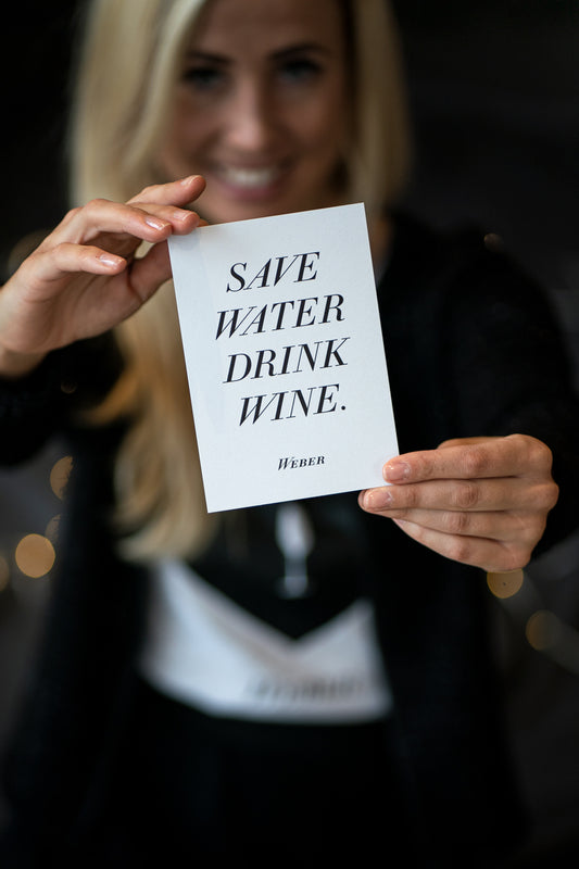 POSTKARTE SAVE WATER DRINK WINE – weiß